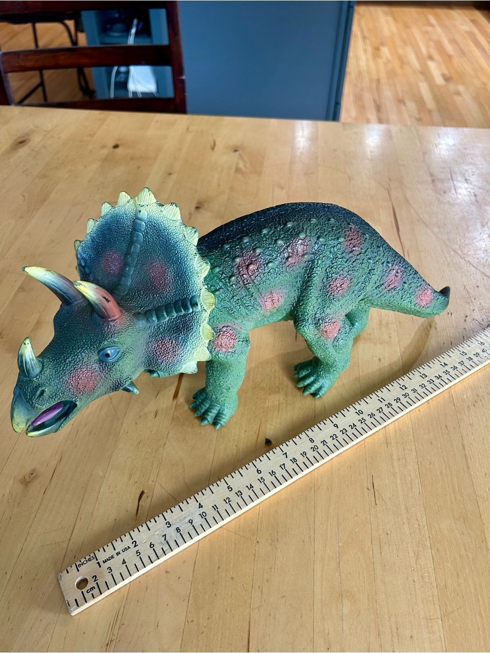 Toys R Us Maidenhead Large 17" Rubber Foam Triceratops Dinosaur Figure T1208C